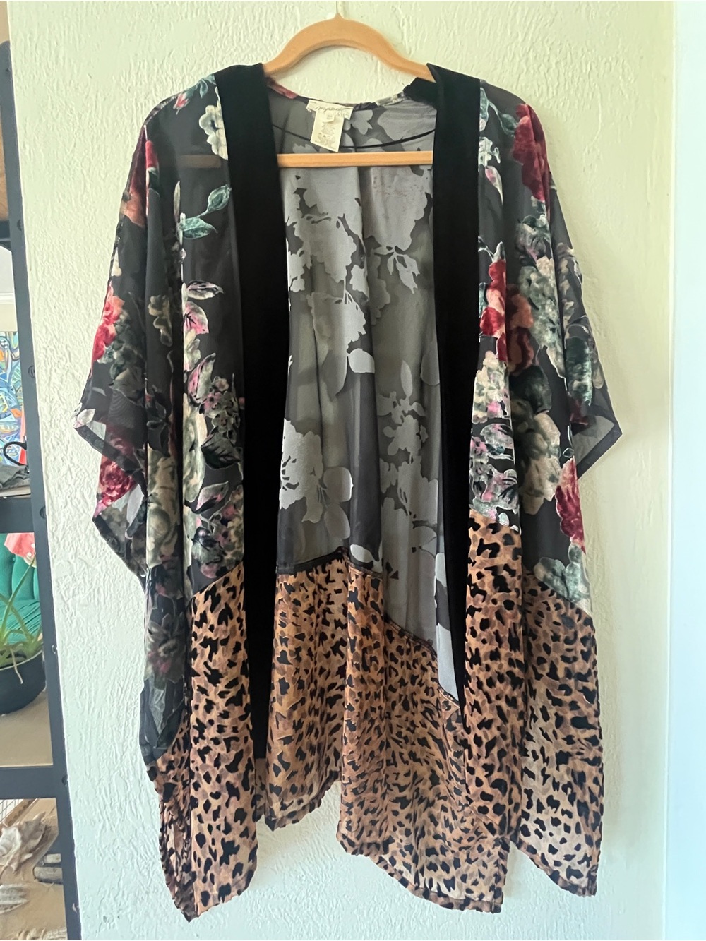 Mystree Black Floral & Leopard Velvet Kimono Kimono